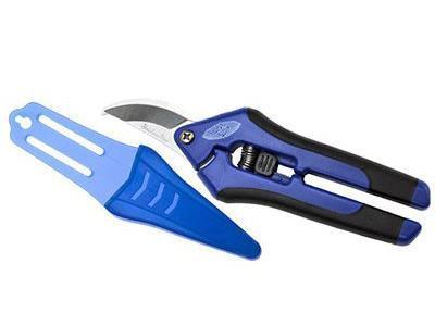 Giros Scissors - Professional Blue ByPass Pruner SEC-2002D
